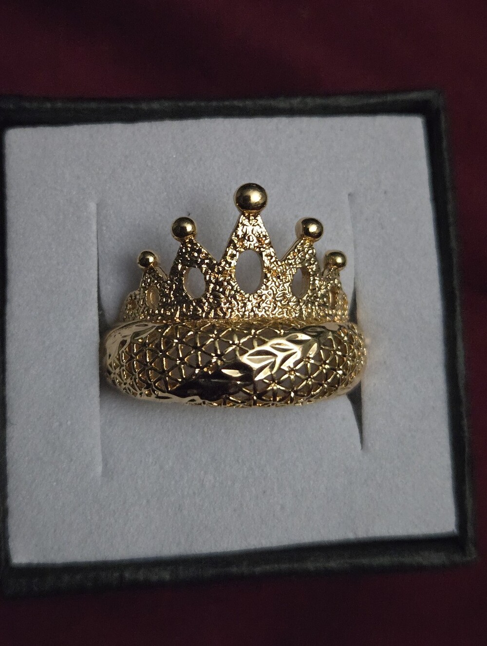 Gold Crown-Design Women's Ring